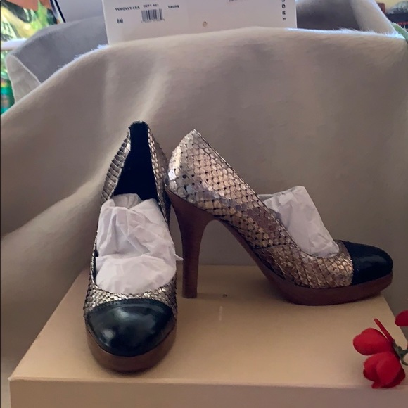 Golden Goose - Picture 3 of 7